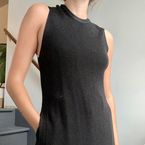 ARITZIA WILFRED PALMIER PLUM KNITTED SLEEVELESS SLIT TUNIC - S - Picture 4 of 4